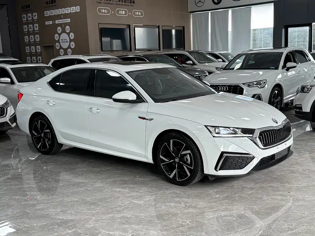 Skoda Octavia — фото 3
