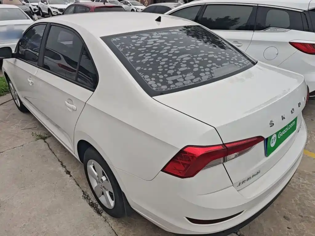 Skoda Rapid — фото 5