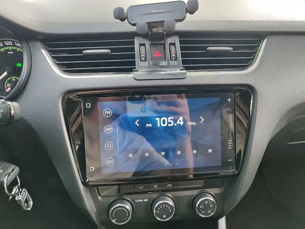 Skoda Octavia — фото 13
