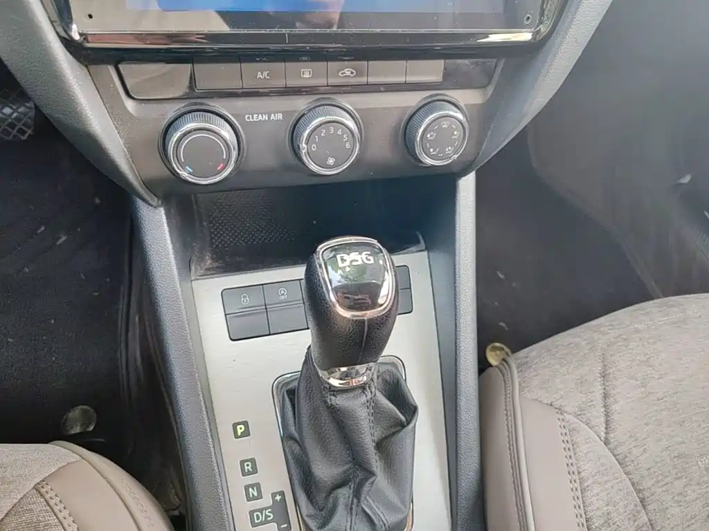 Skoda Octavia — фото 14