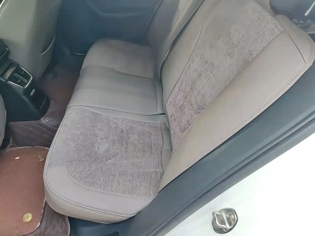 Skoda Octavia — фото 17