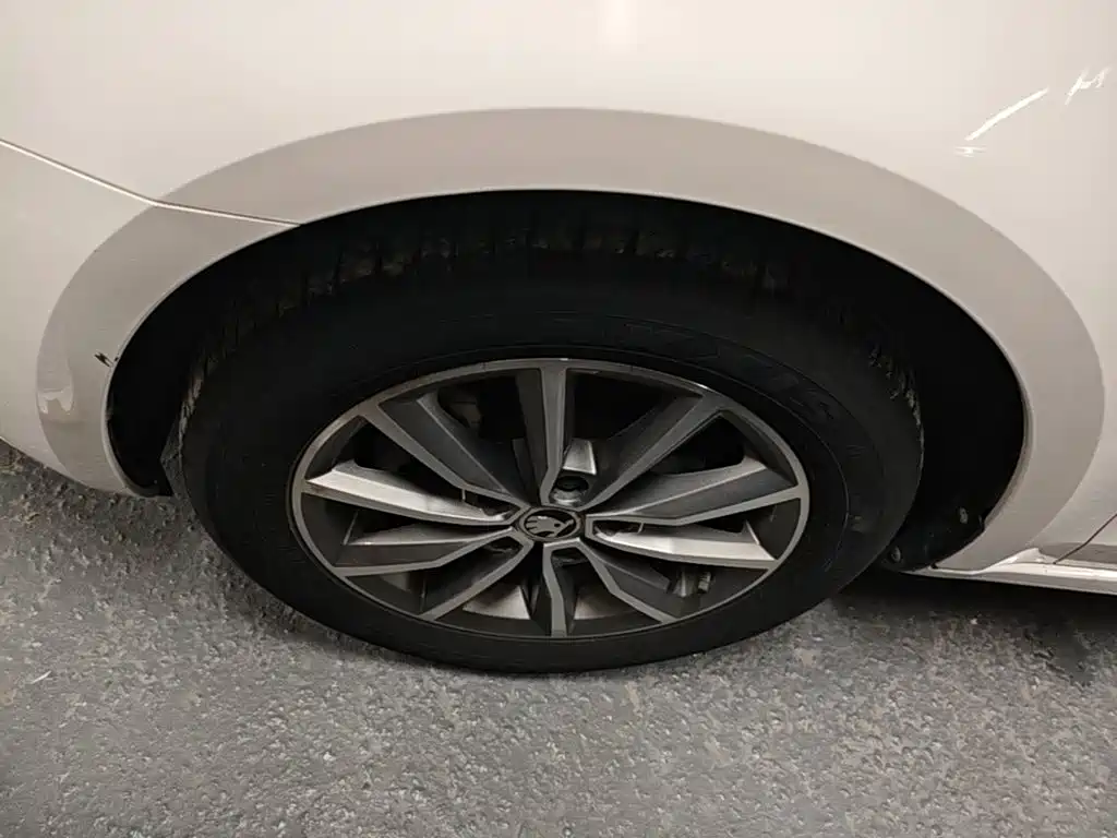 Skoda Octavia — фото 23