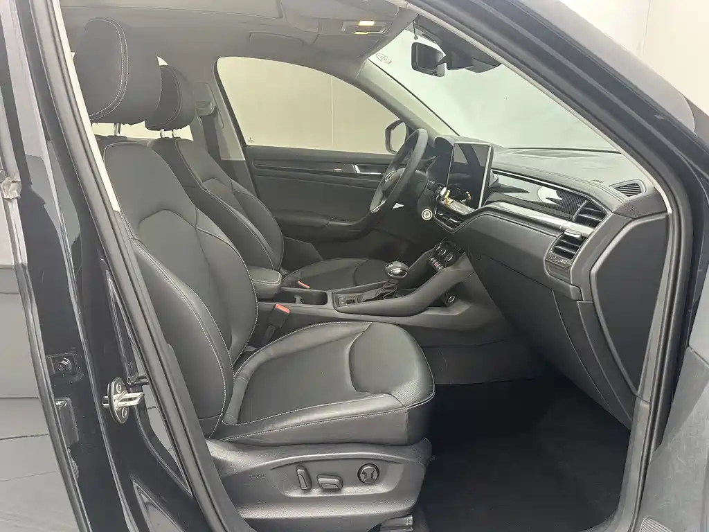 Skoda Kodiaq — фото 11