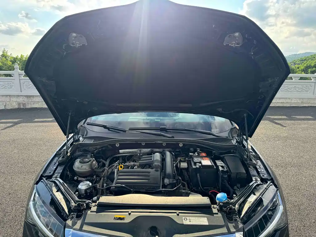 Skoda Superb — фото 19