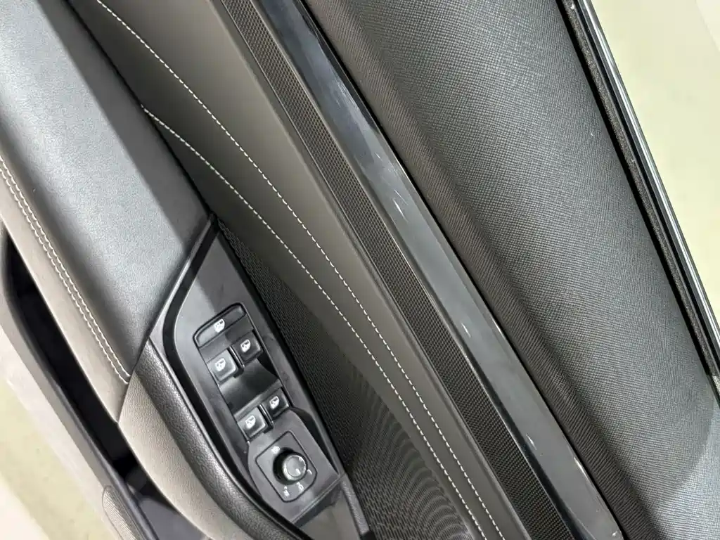 Skoda Octavia — фото 17