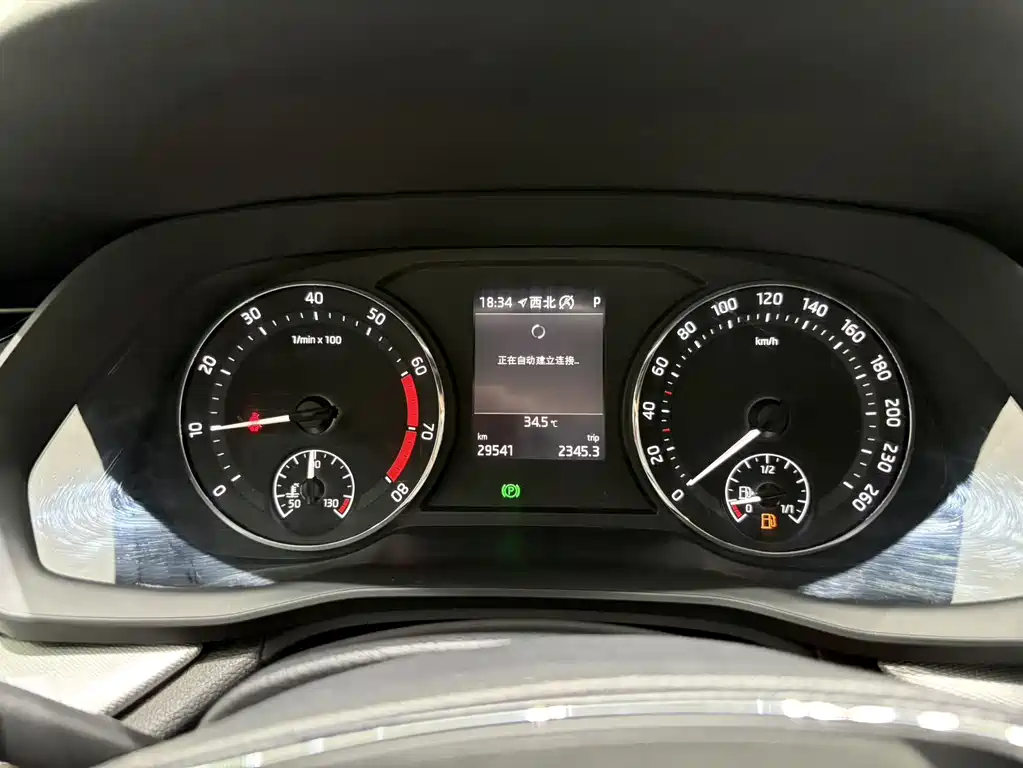 Skoda Octavia — фото 21