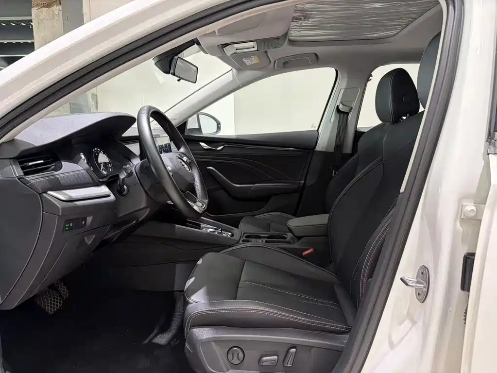 Skoda Octavia — фото 22