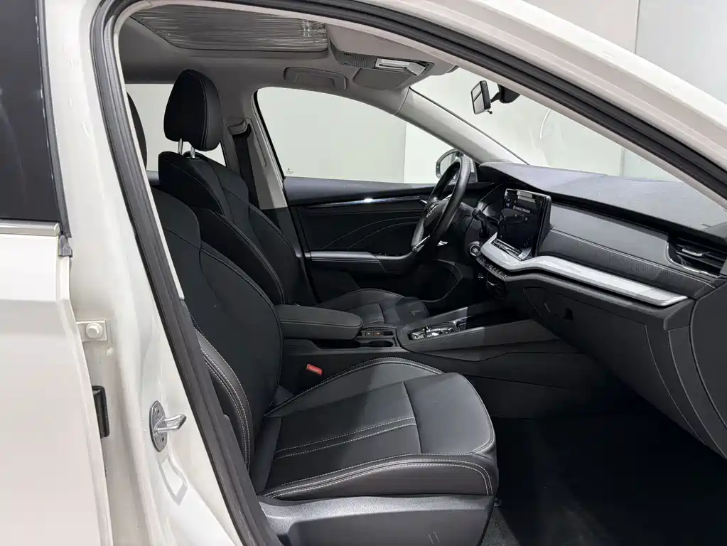 Skoda Octavia — фото 8