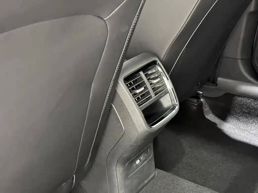 Skoda Octavia — фото 10