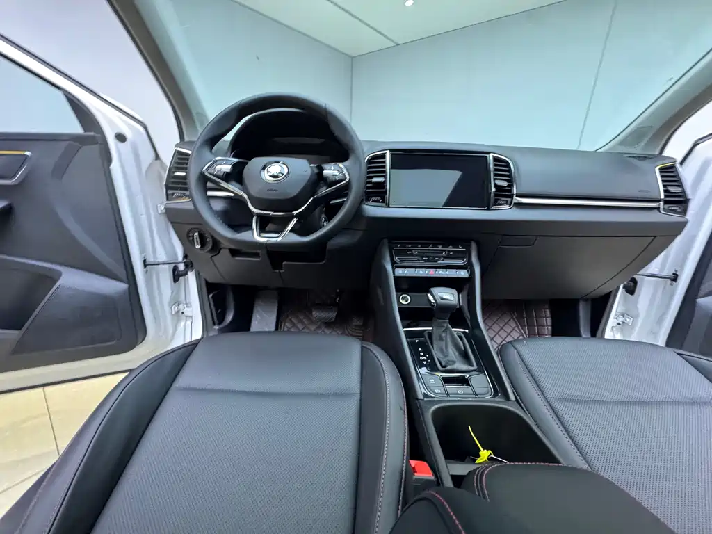Skoda Karoq — фото 9