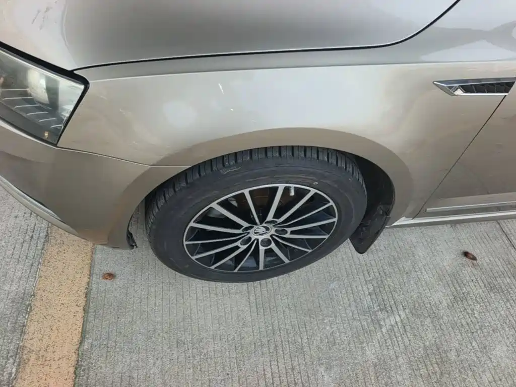 Skoda Octavia — фото 23