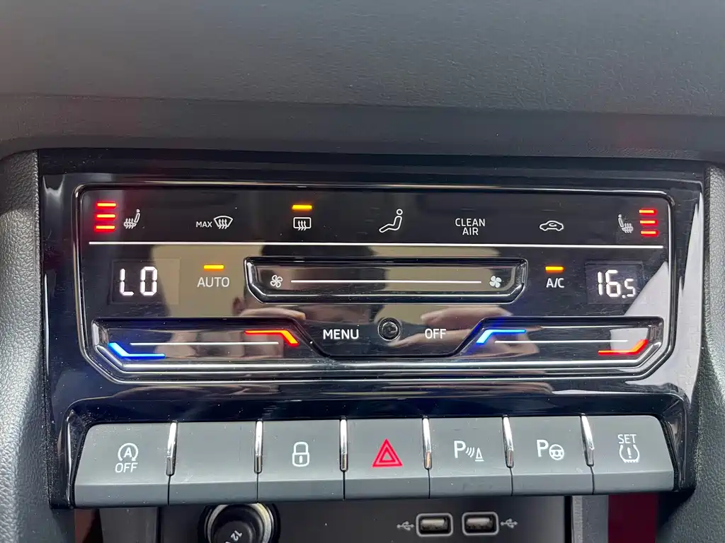 Skoda Karoq — фото 15