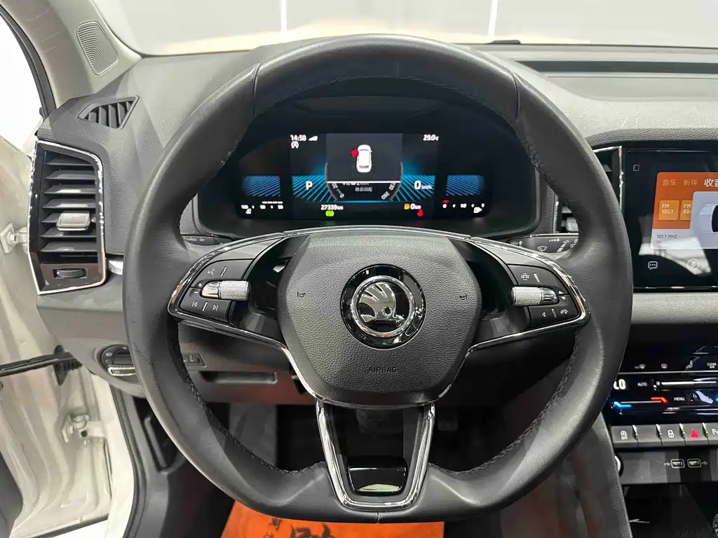 Skoda Karoq — фото 10