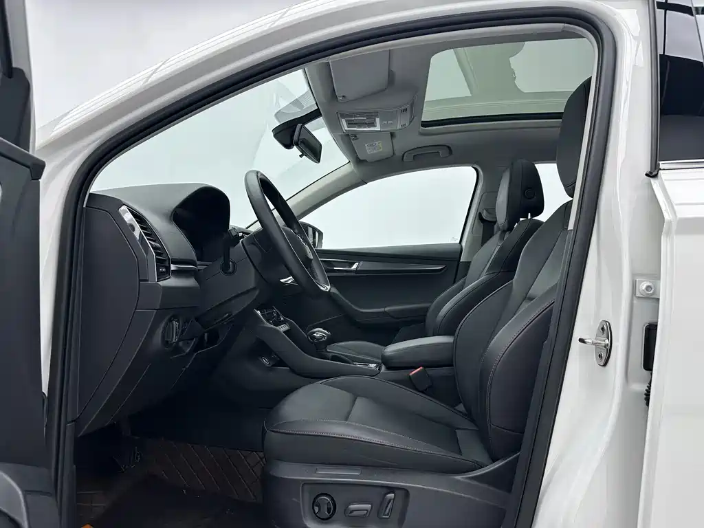 Skoda Karoq — фото 5