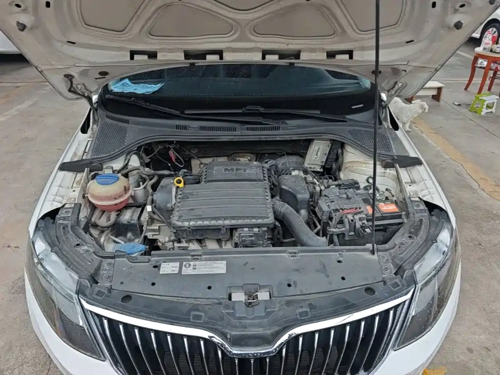 Skoda Rapid — фото 20
