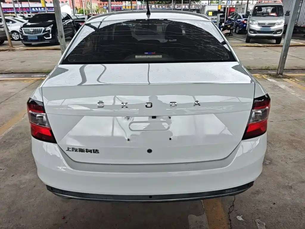 Skoda Rapid — фото 6