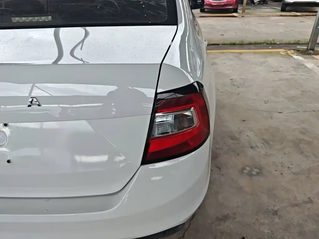 Skoda Rapid — фото 8