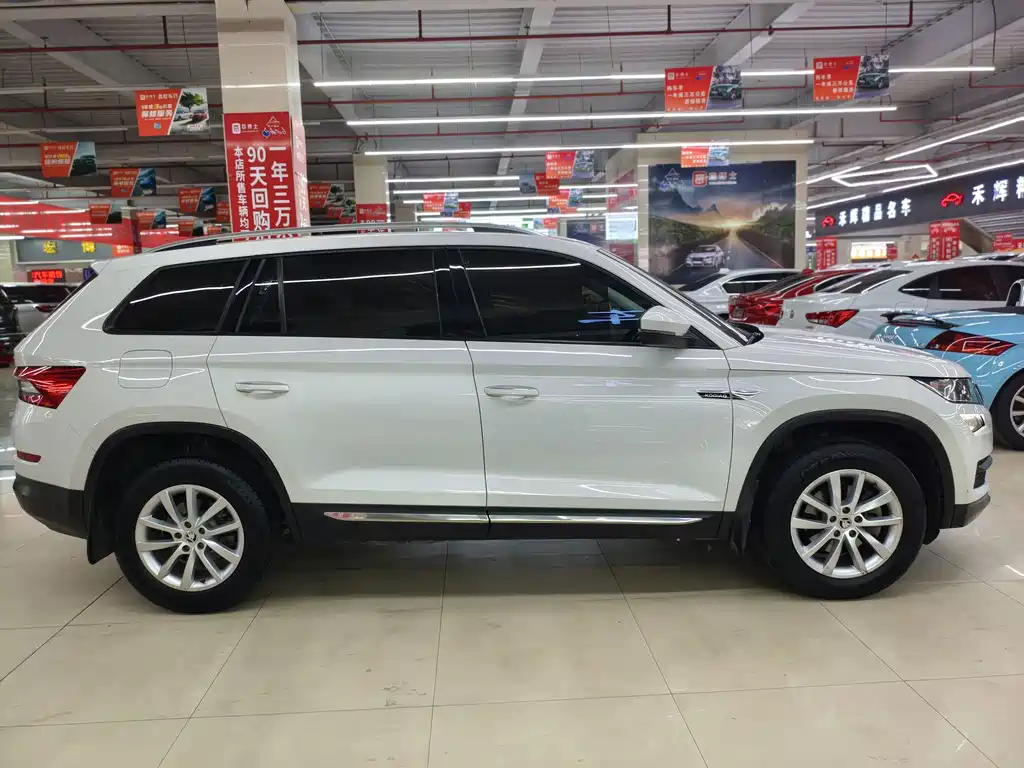Skoda Kodiaq — фото 8