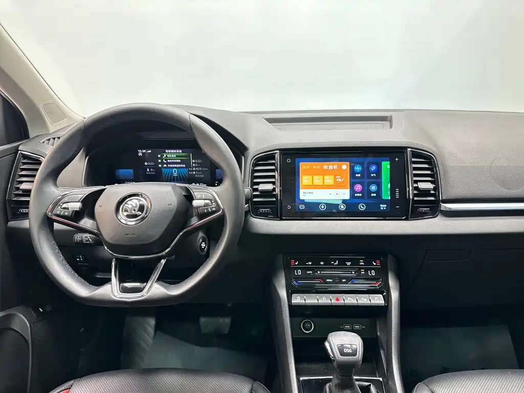 Skoda Karoq — фото 23