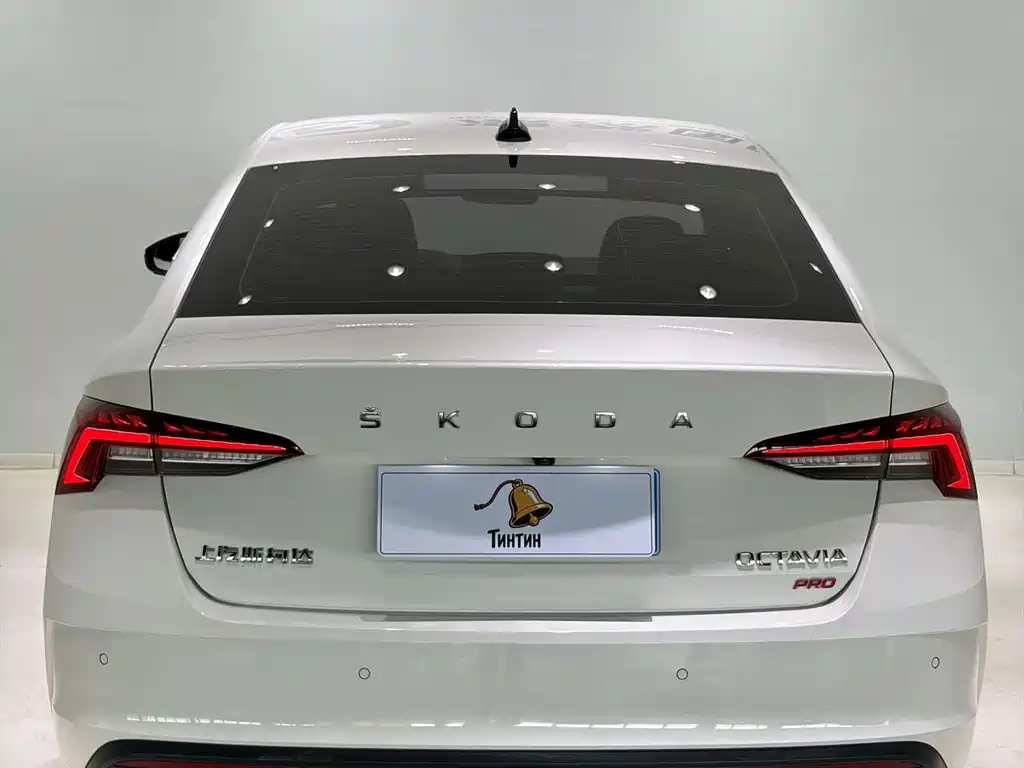 Skoda Octavia — фото 5