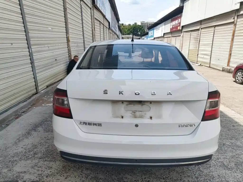Skoda Rapid — фото 6