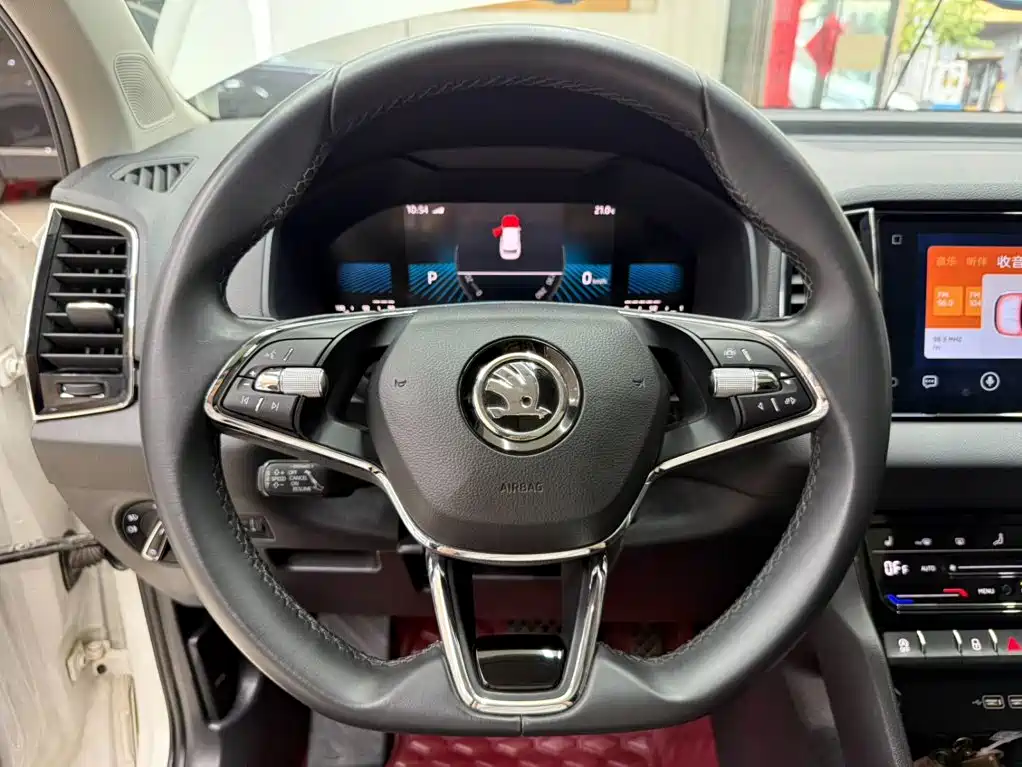 Skoda Karoq — фото 21