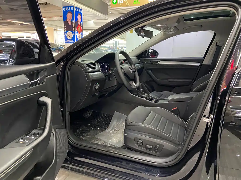 Skoda Superb — фото 7
