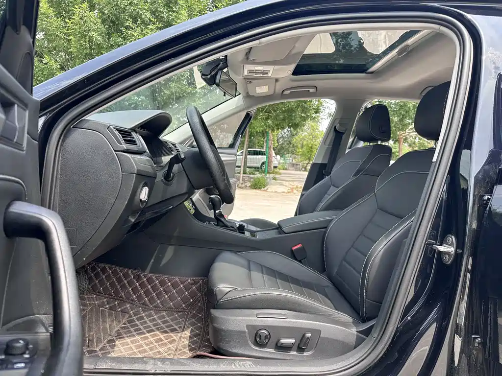Skoda Superb — фото 4