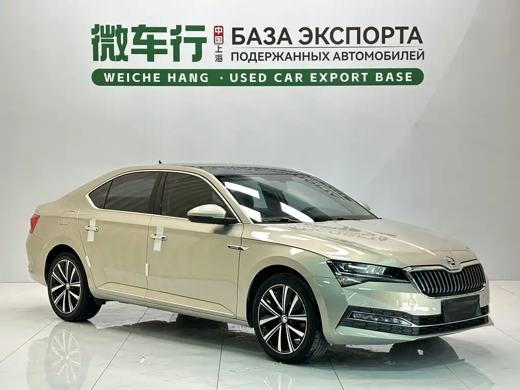 Skoda Superb — фото 3