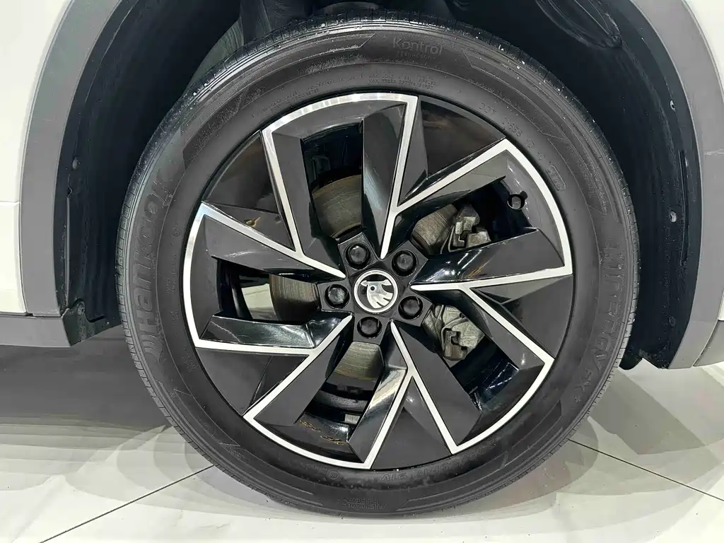 Skoda Kamiq — фото 20