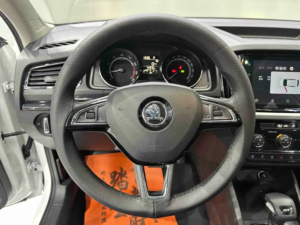 Skoda Kamiq — фото 9