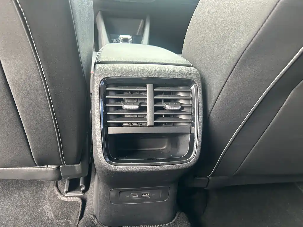 Skoda Octavia — фото 17