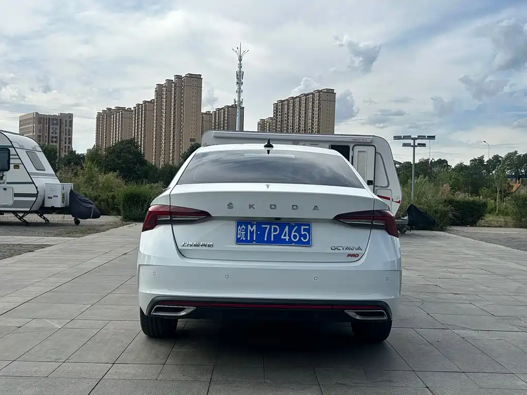 Skoda Octavia — фото 6