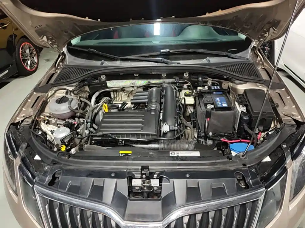 Skoda Octavia — фото 20
