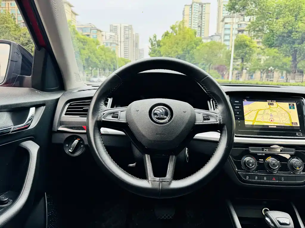 Skoda Kamiq — фото 6