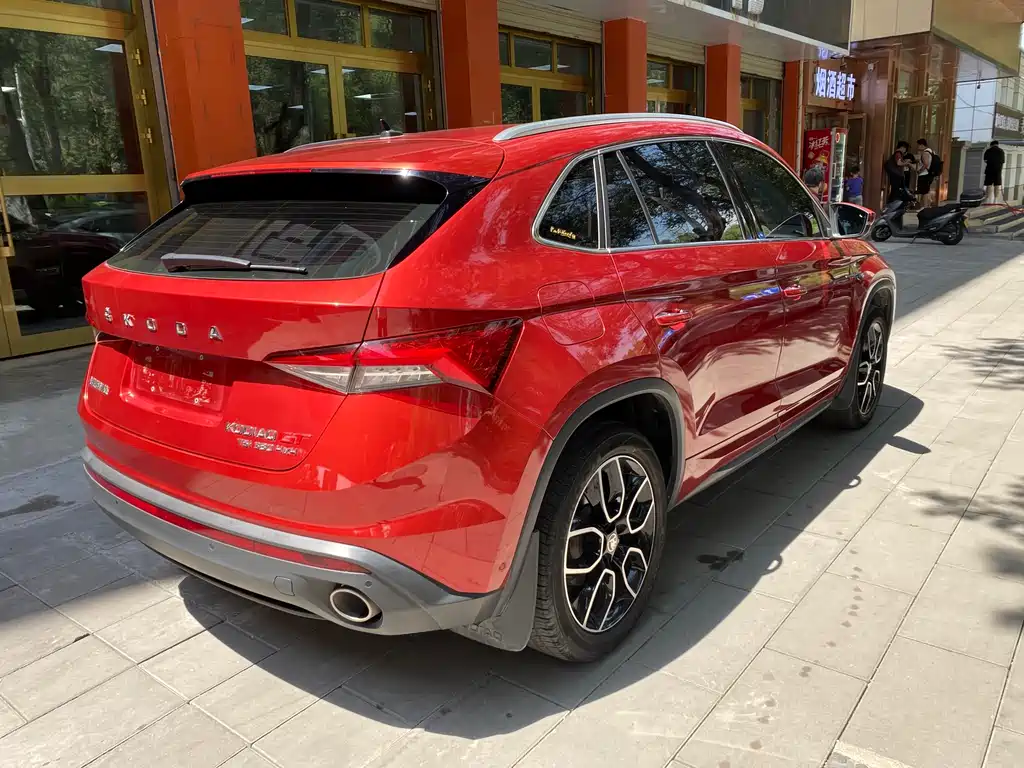Skoda Kodiaq GT — фото 4