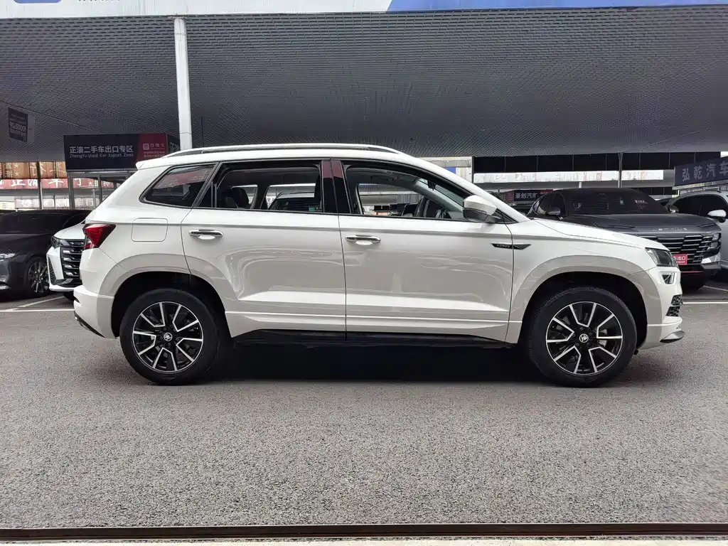 Skoda Karoq — фото 5