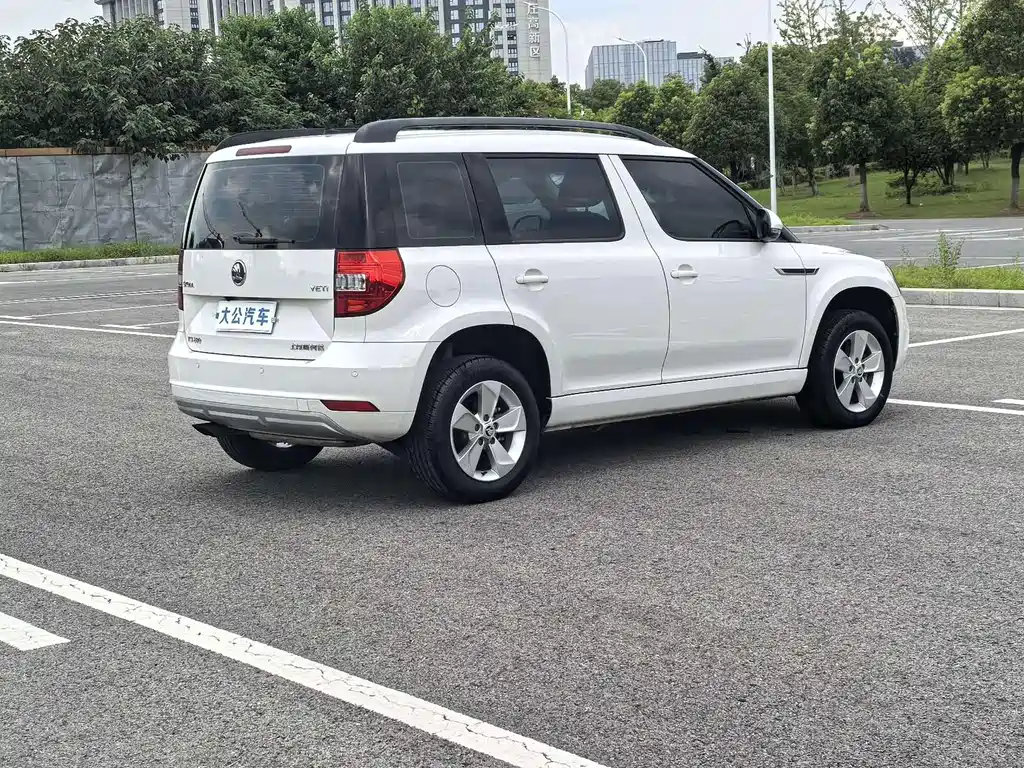 Skoda Yeti — фото 8