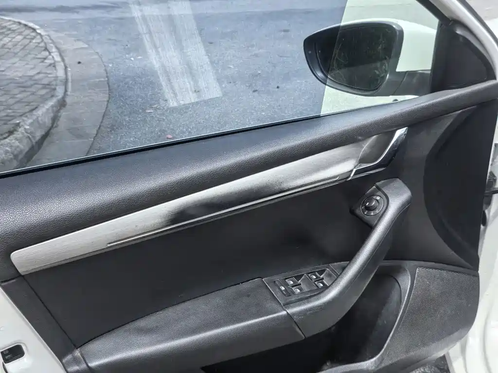 Skoda Octavia — фото 6