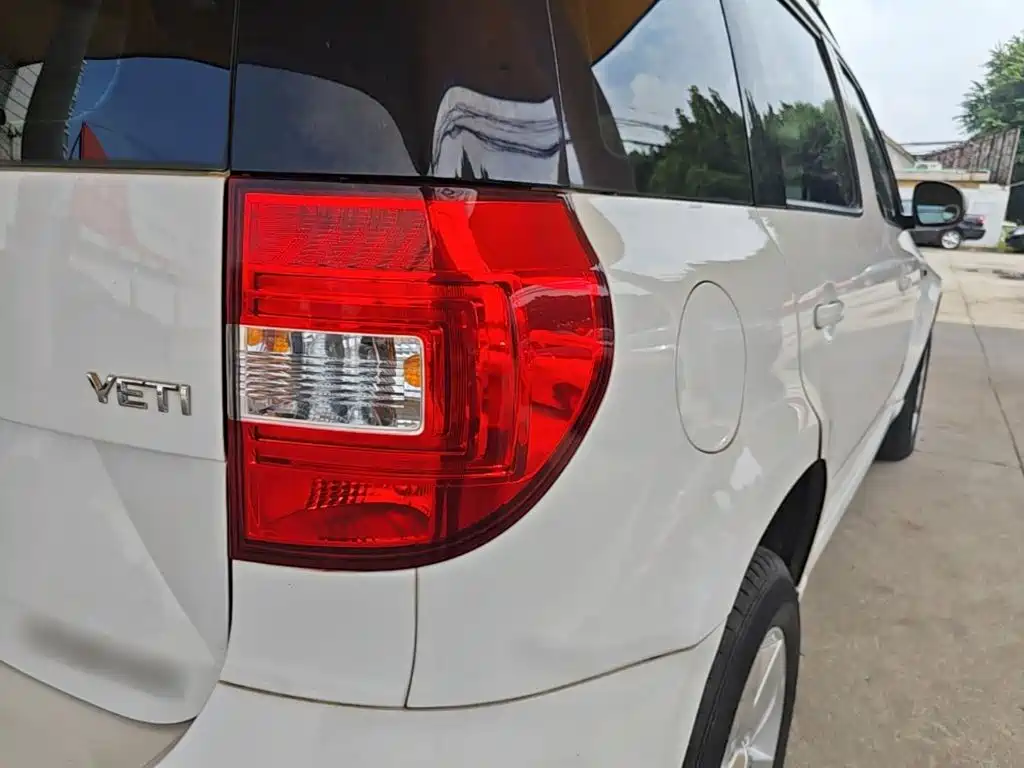 Skoda Yeti — фото 8