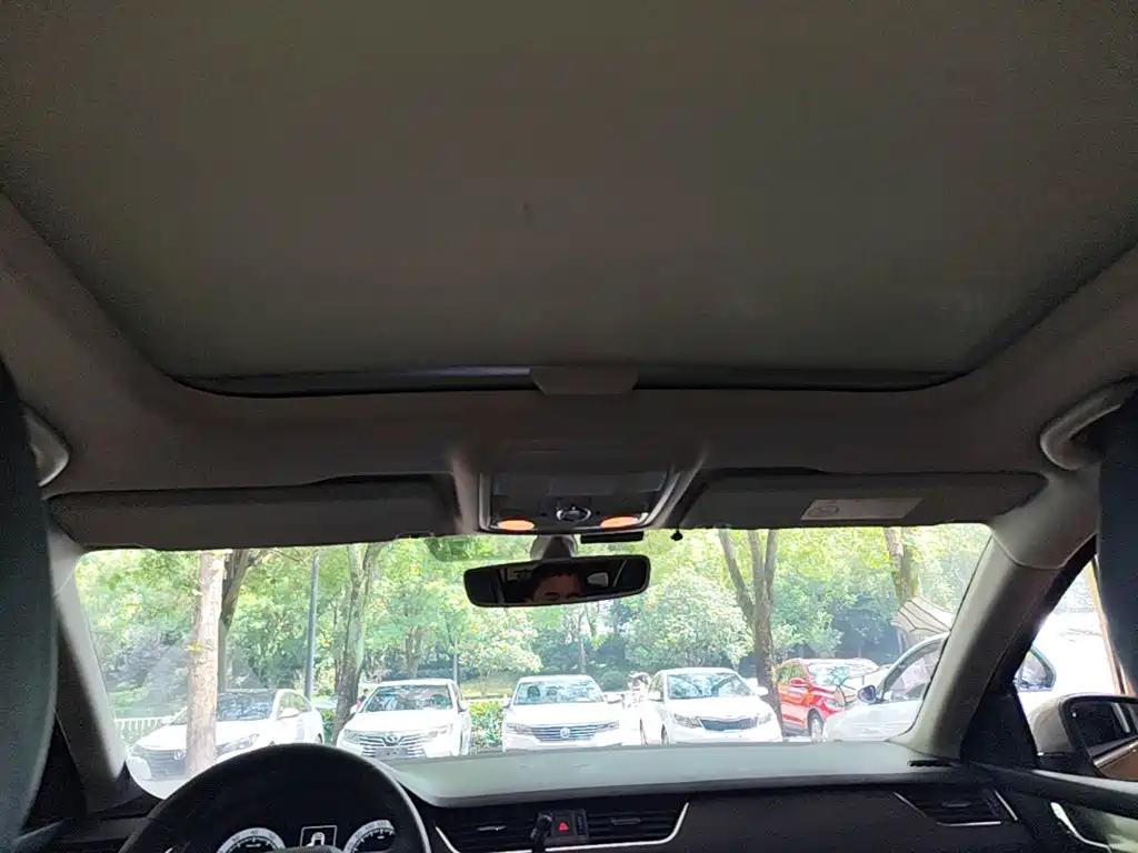Skoda Octavia — фото 18