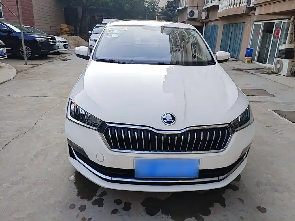Skoda Rapid — фото 3