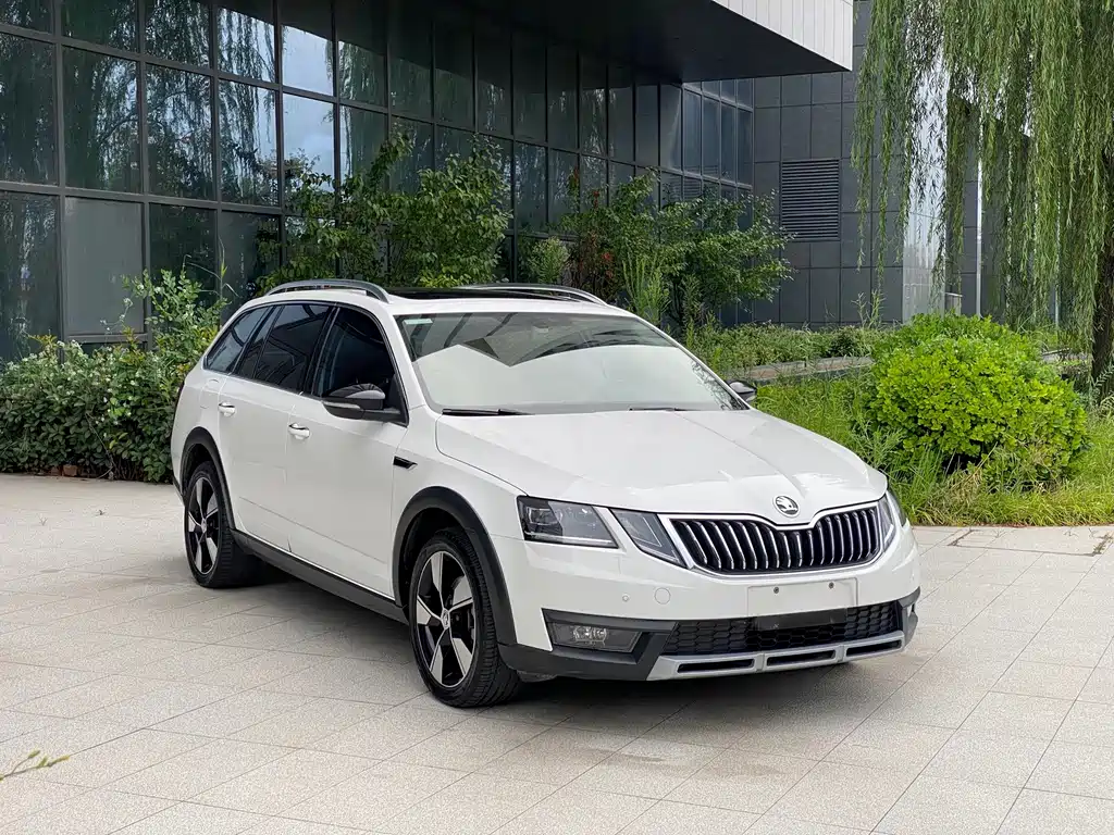 Skoda Octavia — фото 3