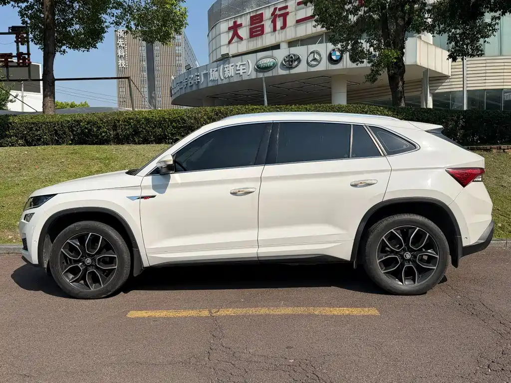 Skoda Kodiaq GT — фото 3