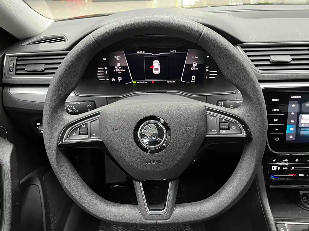 Skoda Superb — фото 3