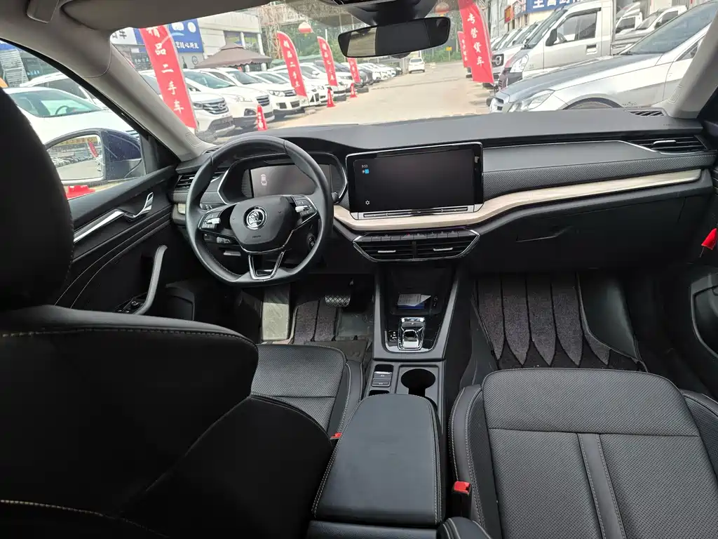 Skoda Octavia — фото 4