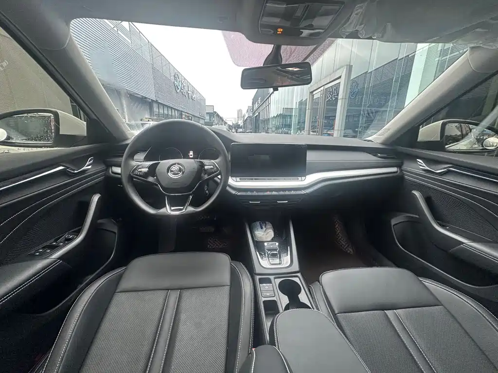 Skoda Octavia — фото 4