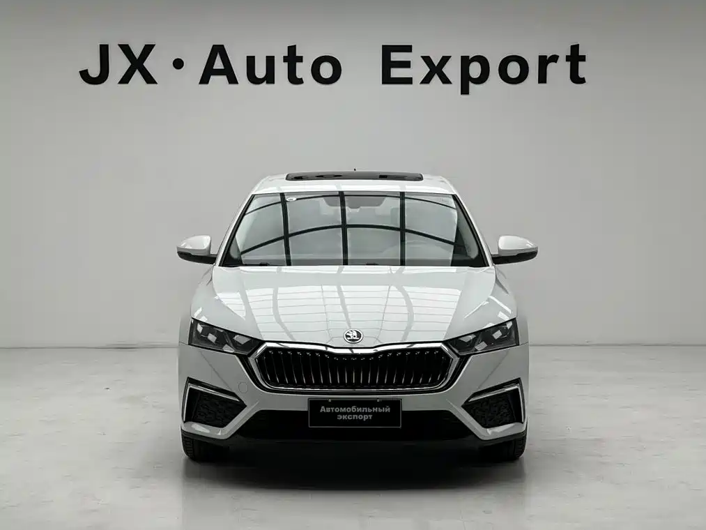 Skoda Octavia — фото 2