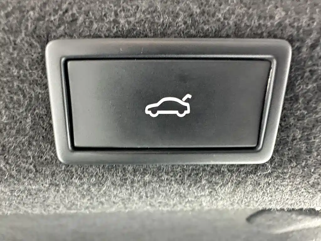 Skoda Superb — фото 17