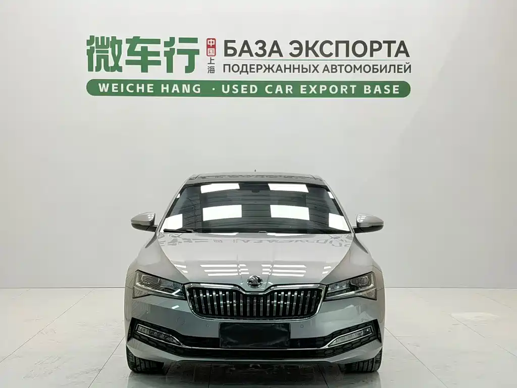 Skoda Superb — фото 2